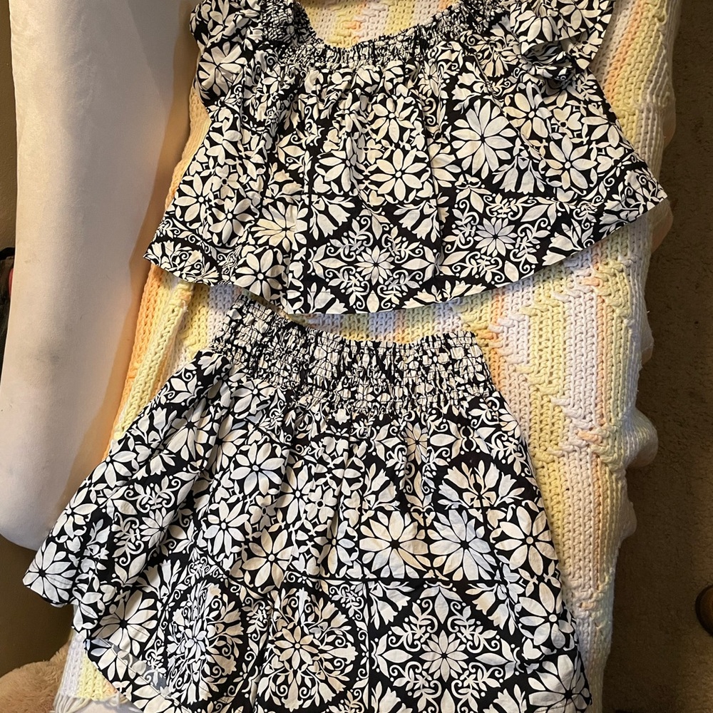 Beautiful 2 piece Anthropology Mauve set